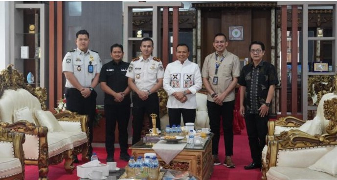 Komitmen Pelayanan Prima, Imigrasi Kendari Dekatkan Layanan Keimigrasian di Konawe dan Kolaka Raya
